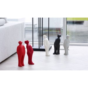 Escultura cerámica The Visitor small de Gardeco. Escultura decorar salón