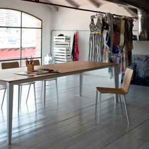 Mesa Cruz Madera de Bontempi. Muebles modernos italianos. Mesas extensible de diseño.