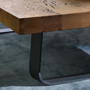 Mesa centro Runner de Oliver B. Muebles modernos macizos.