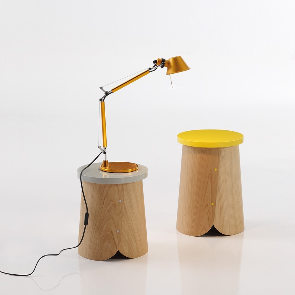 Banqueta de madera Tab de Sancal. Complementos modernos.