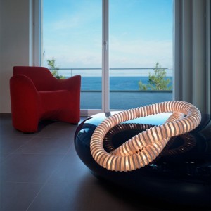 Lámpara sobremesa Boalum de Artemide. Tienda online lamparas modernas.