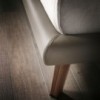 Cama Adam de Cattelan Italia con cabecero y somier. Camas de diseño moderno.
