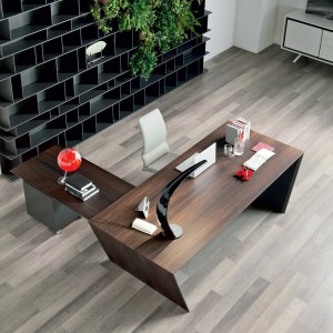 Escritorio Vega de Cattelan Italia. Escritorio moderno italiano para salón.