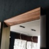 Espejo Excalibur de Cattelan Italia. Espejo con marco en madera y acero.