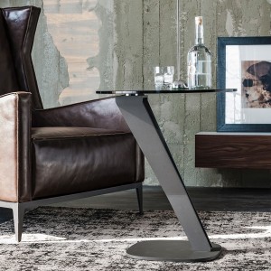 Mesa auxiliar lateral Falco de Cattelan Italia. Mesas auxiliares modernas.