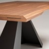 Mesa Eliot Wood Drive de Cattelan Italia. Mesa de salon de diseño moderno.
