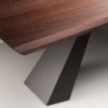 Mesa Eliot Wood Drive de Cattelan Italia. Mesa de salon de diseño moderno.