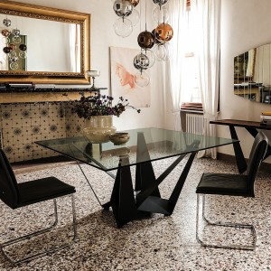 Mesa Skorpio de Cattelan Italia. Muebles modernos italianos. Mesas de cristal.