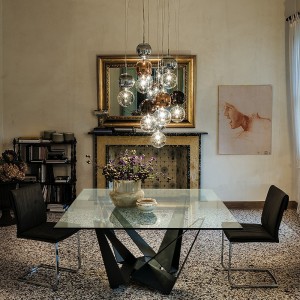 Mesa Skorpio de Cattelan Italia. Muebles modernos italianos. Mesas de cristal.
