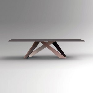 Mesa fija Big Table con sobre en cerámica de Bonaldo. Ideal para salón.