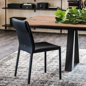 Silla Isabel Italia de Cattelan. Sillas tapizada. Sillas para comedor.