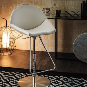 Taburete Kiss de Cattelan Italia. Muebles de diseño italiano. Taburetes modernos.