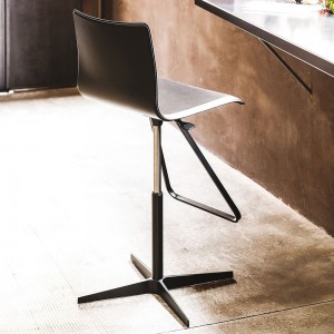 Taburete Toto X de Cattelan Italia. Muebles modernos italianos.