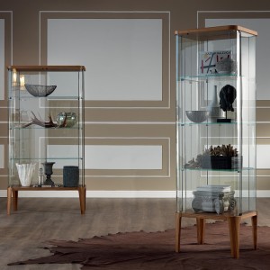 Vitrina Chantal de Cattelan Italia. Vitrinas de diseño moderno italianos.