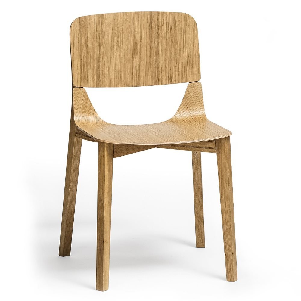 Silla Leaf madera de Ton. Sillas para comedor, amplia variedad de interiores.
