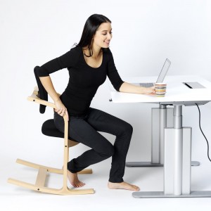 Mecedora Actulum balans de Variér. Sillas ergonómicas para oficinas modernas.