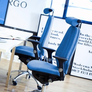 Silla Logic 400 Elegance de RH Sillas. Sillas oficina. Sillas de trabajo.