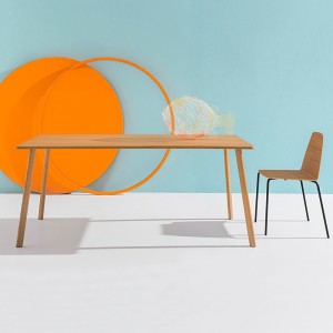 Mesa Spillo de Discipline. Muebles y complementos de diseño para hogar.