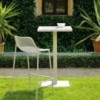 Mesa alta Round de diseño moderno y versatil de Emu.
