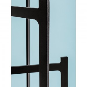 Clip coat hanger de Disciplinei. Sillas de diseño.