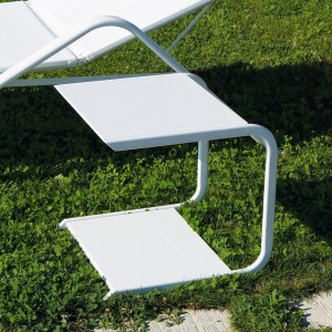 Mesa Baja Holly para exteriores de Emu.