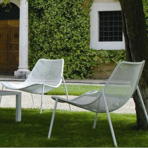 Sillón Round apilable moderno perfecto para espacios ambientes catalogo Emu.
