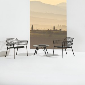 Sillón Lyze para ambientes exteriores de Emu.