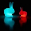 Lámpara Rabbit small de Qeeboo. Muebles y complementos de exterior.