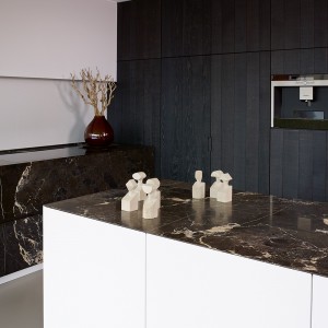 Escultura cerámica The Muses small de Gardeco. Escultura moderna