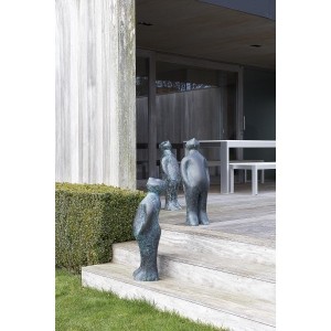 Escultura The visitor bronze de Gardeco. Escultura moderna