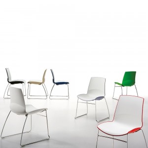 Silla Now patín de Infiniti. Sillas modernas.