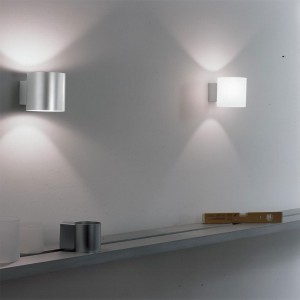 Aplique Tube de Martinelli Luce. Lámparas e iluminación.
