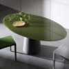 Mesa Totem elíptica de Sovet. Mesa de comedor elíptica. Mesas de diseño.
