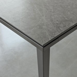 Mesa Echo Extensible Cerámica de Bontempi. Muebles modernos italianos.