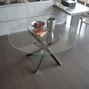 Mesa Barone Redonda Cristal de Bontempi. Mesas fijas modernas de diseño italiano.