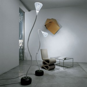 Pipe Led Floor de Artemide. Tienda online lámparas modernas elegantes.
