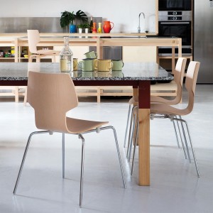 Silla Gràcia Metal Mobles 114. Moderna silla ideal para espacios contract.