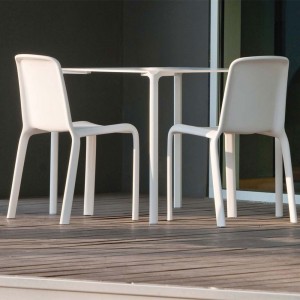 Mesa Jump de Pedrali. Mesas de diseño. Mesas modernas de jardín y terraza.