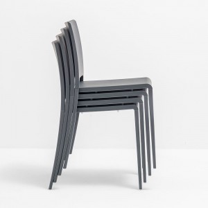 Silla Mya 700 de Pedrali. Sillas de diseño. Sillas de plástico contract.