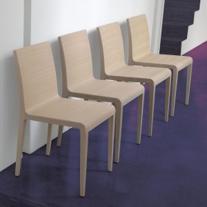 Silla Young 420/421 de Pedrali. Sillas de diseño. Sillas de madera modernas.