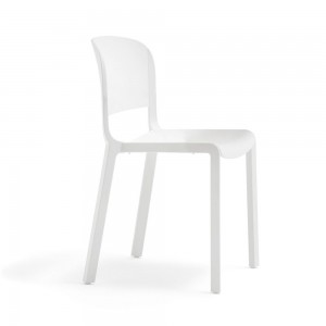 Silla Dome 260 de Pedrali. Sillas de diseño. Sillas de plástico para terrazas.