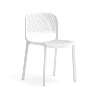 Silla Dome 261 de Pedrali. Sillas de diseño moderno. Sillas para terrazas.