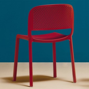 Silla Dome 261 de Pedrali. Sillas de diseño moderno. Sillas para terrazas.