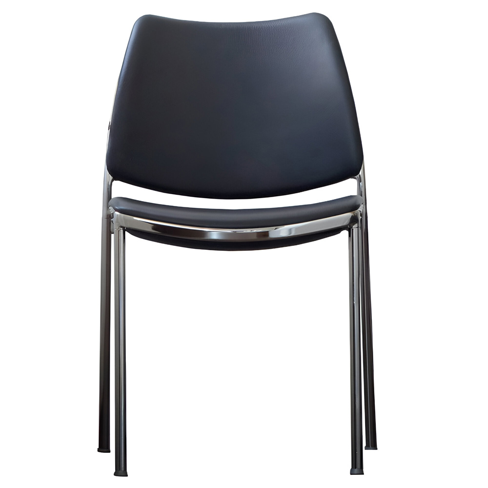 Silla Gas Cromo Tapizada de Stua. Excelente mobiliario para usar en reuniones.