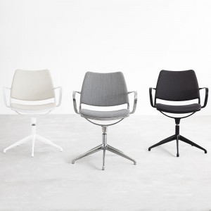 Sillón Gas Autoretorno Tapizado de Stua. Excelente sillón para usar en espacios interiores.