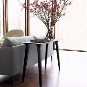 Consola Lau: Laminado negro