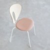 Silla Globus Tapizada de Stua. Excelente para usar en salones o espacios contract.