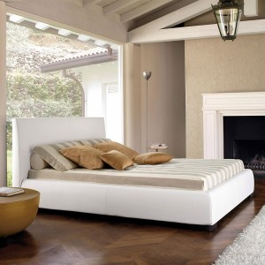 Cama Bloom de Bonaldo. Mobiliario de diseños ideales para dormitorios