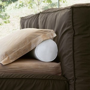 Cama Fluff de Bonaldo. Mobiliario de diseños modernos para dormitorios.