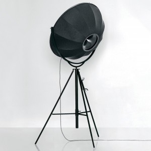 Lámpara pie Fortuny de Pallucco. Lámparas modernas de diseño.